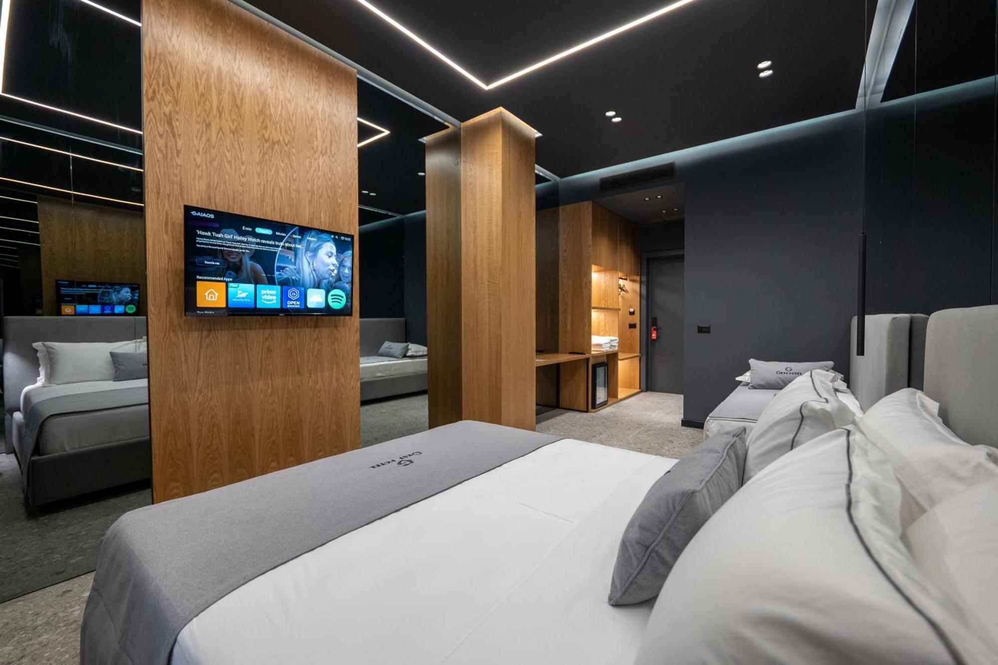 Gest Hotel Radhimë Dış mekan fotoğraf