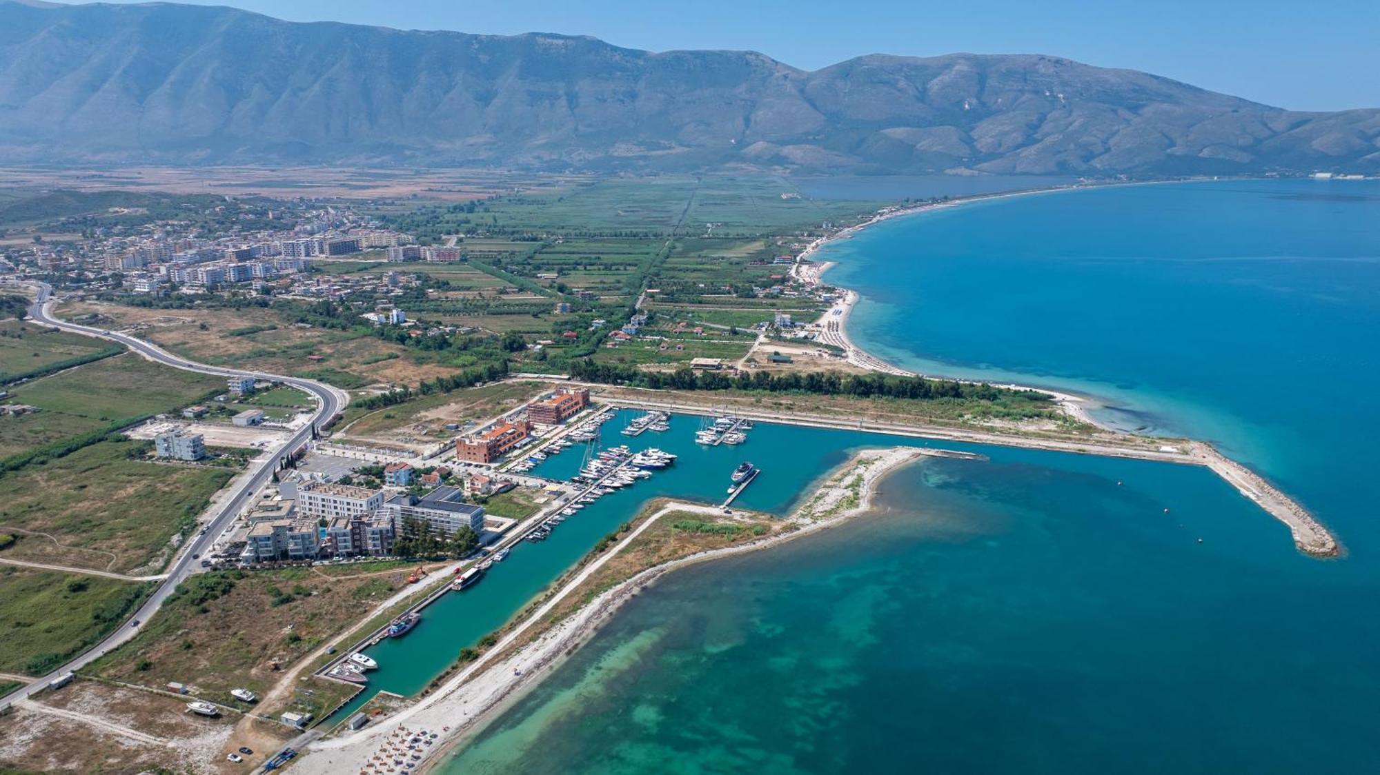 Gest Hotel Radhimë Dış mekan fotoğraf