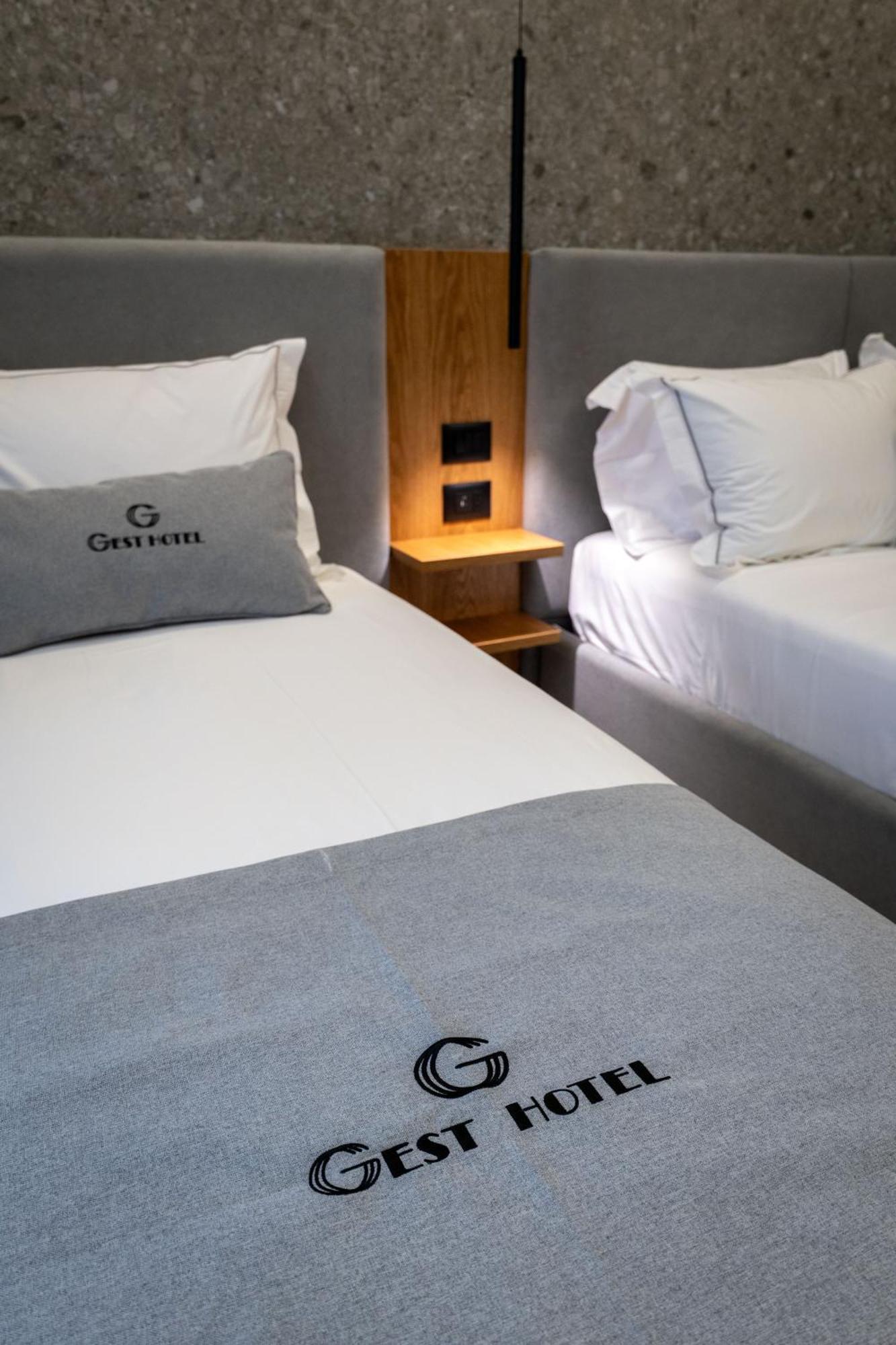 Gest Hotel Radhimë Dış mekan fotoğraf