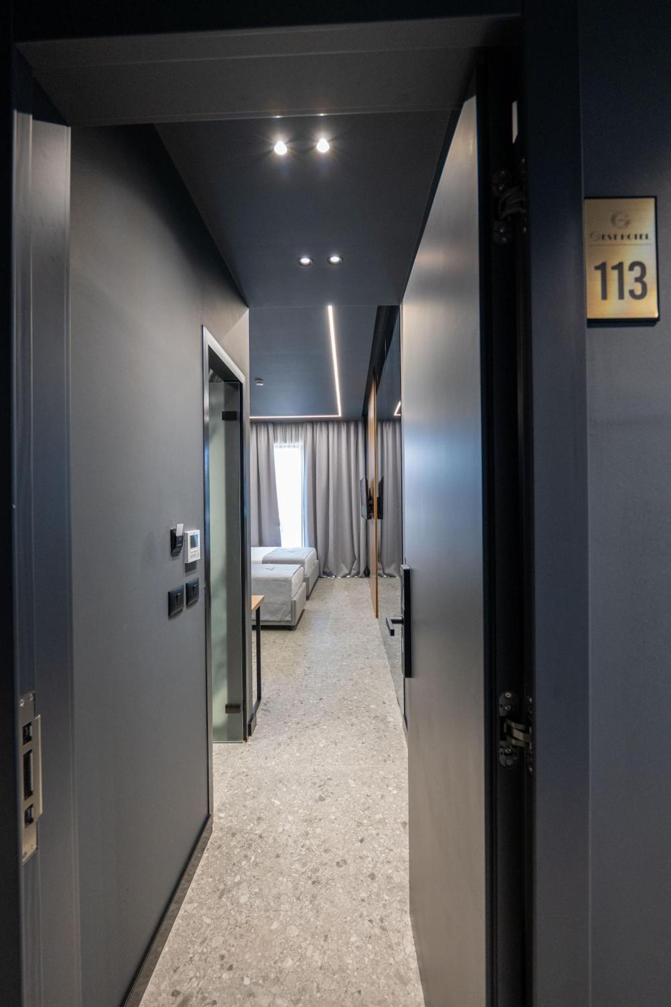 Gest Hotel Radhimë Dış mekan fotoğraf