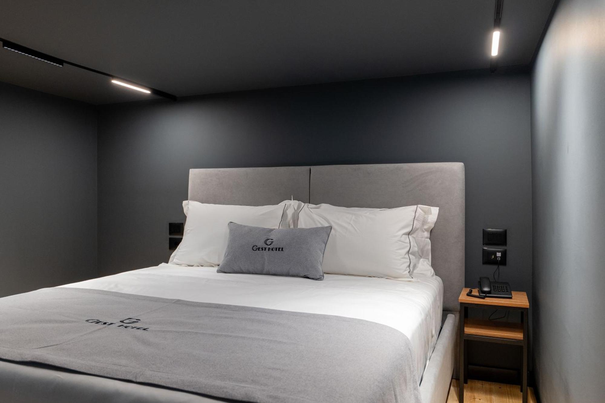 Gest Hotel Radhimë Dış mekan fotoğraf