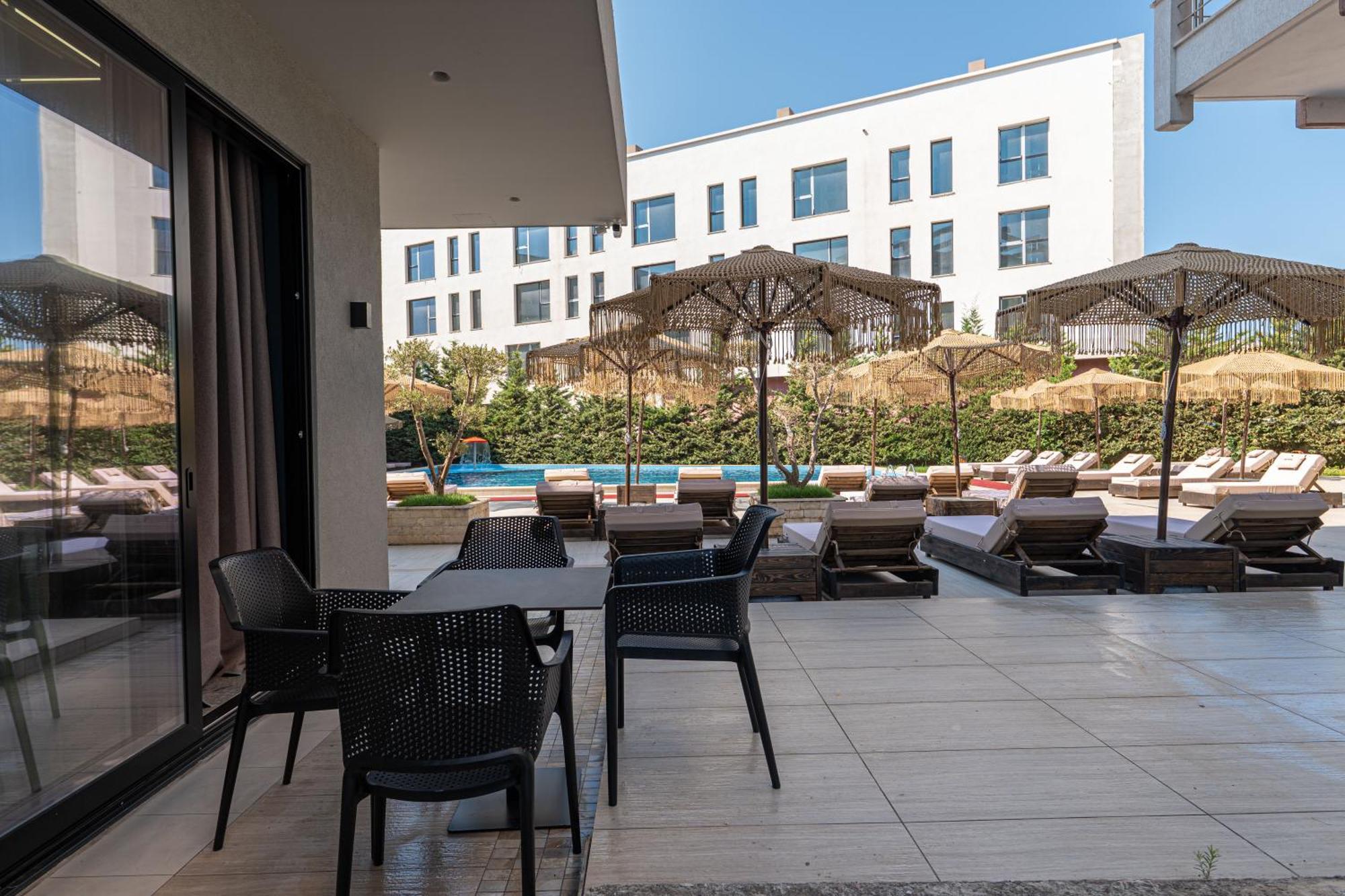 Gest Hotel Radhimë Dış mekan fotoğraf