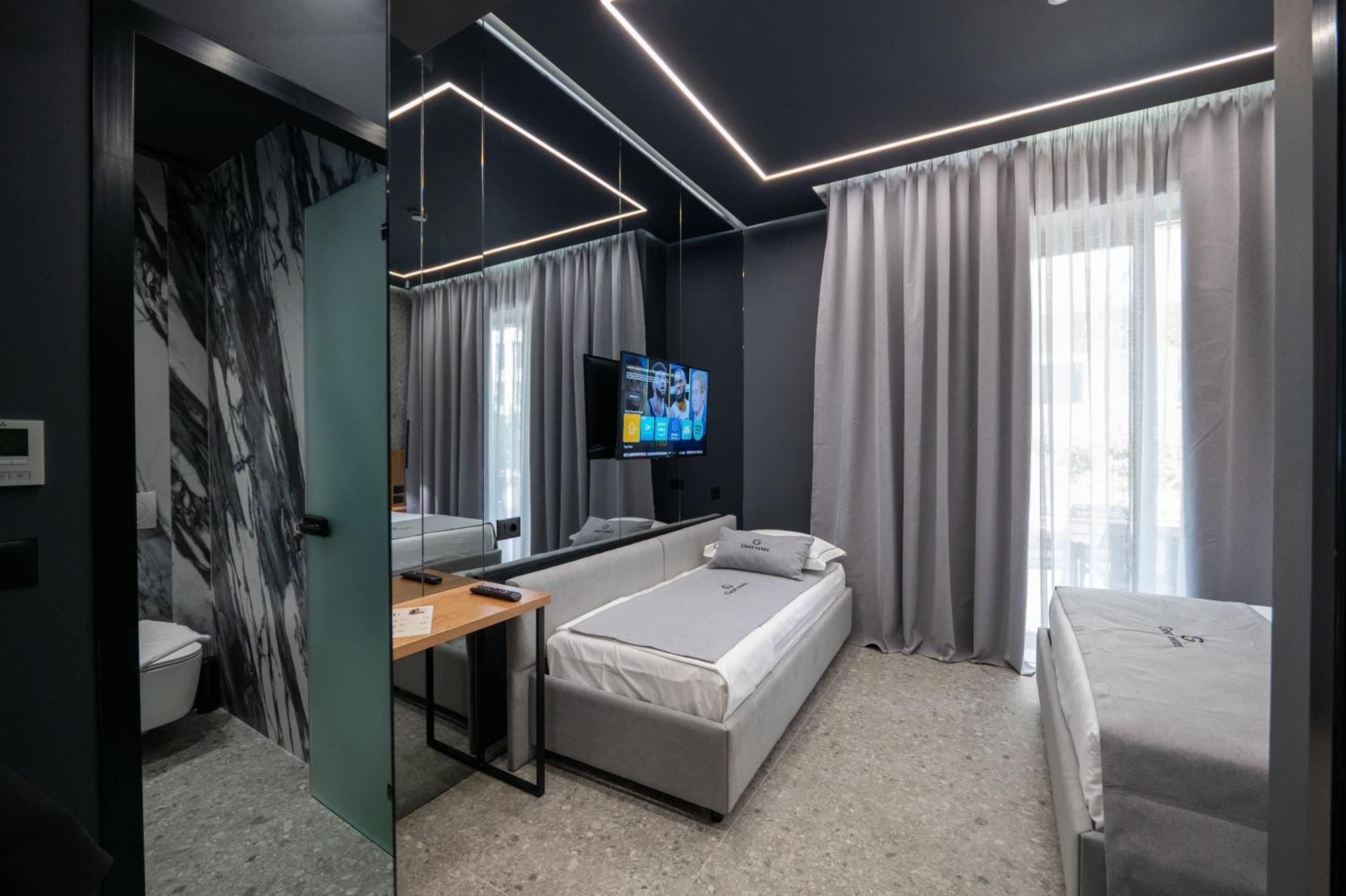 Gest Hotel Radhimë Dış mekan fotoğraf