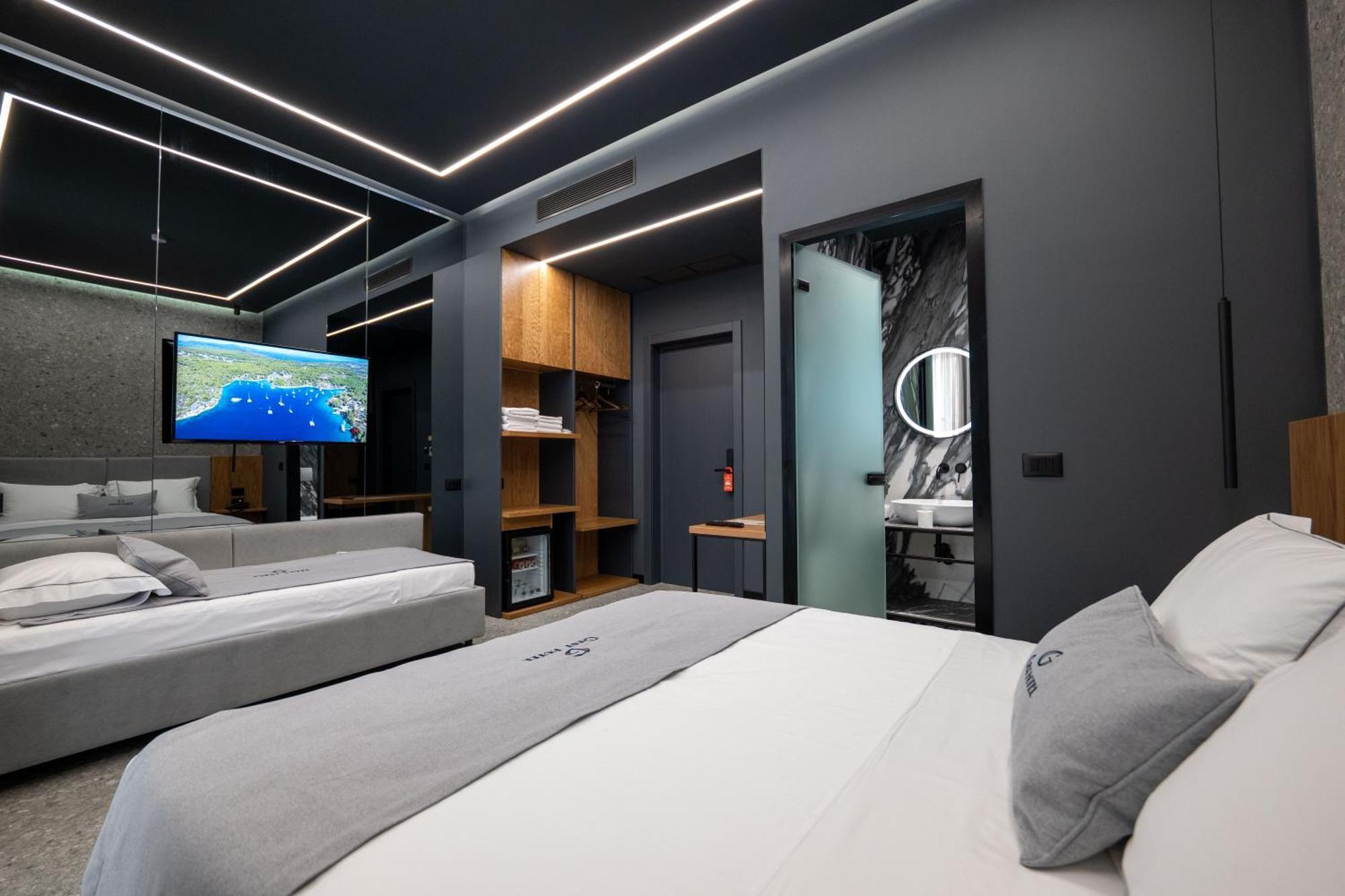 Gest Hotel Radhimë Dış mekan fotoğraf